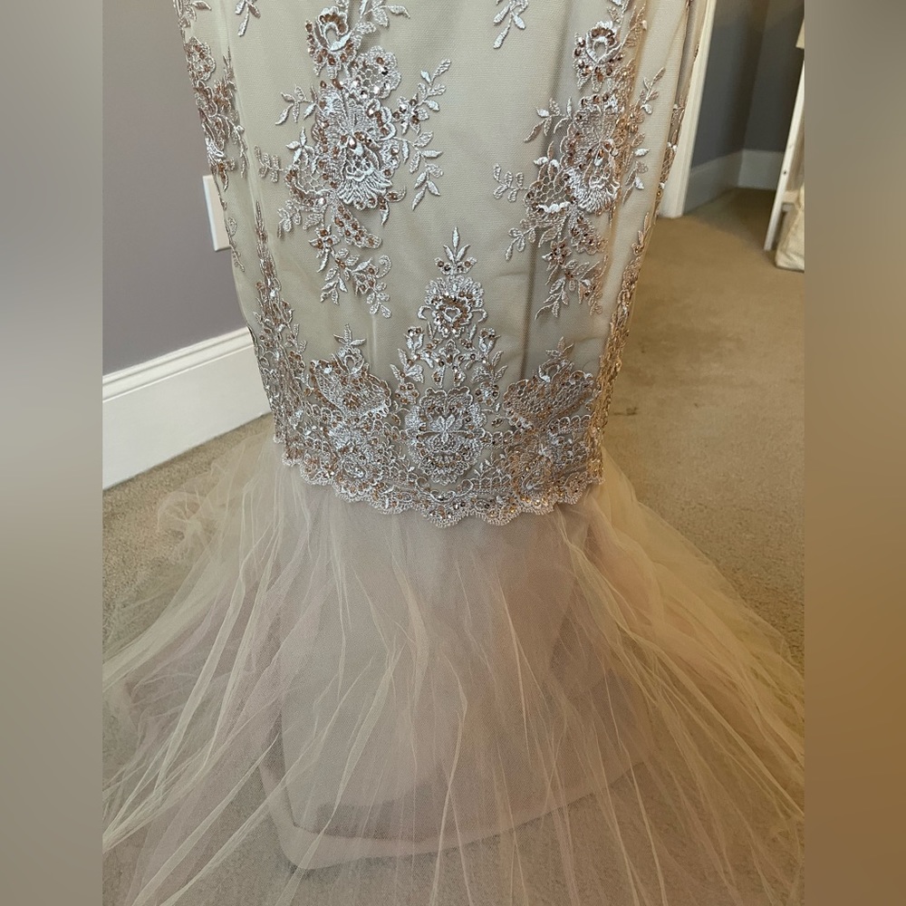 By:  Marchesa Notte   Formal Dress for a special occasion - Picture 3 of 17